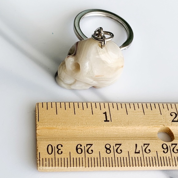 ❌SOLD❌Skull Keychain | Minerals Skull - Picture 4 of 8